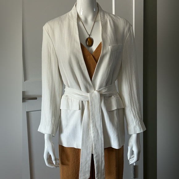 Zara Woman Textured White Blazer Jacket - Picture 3 of 17